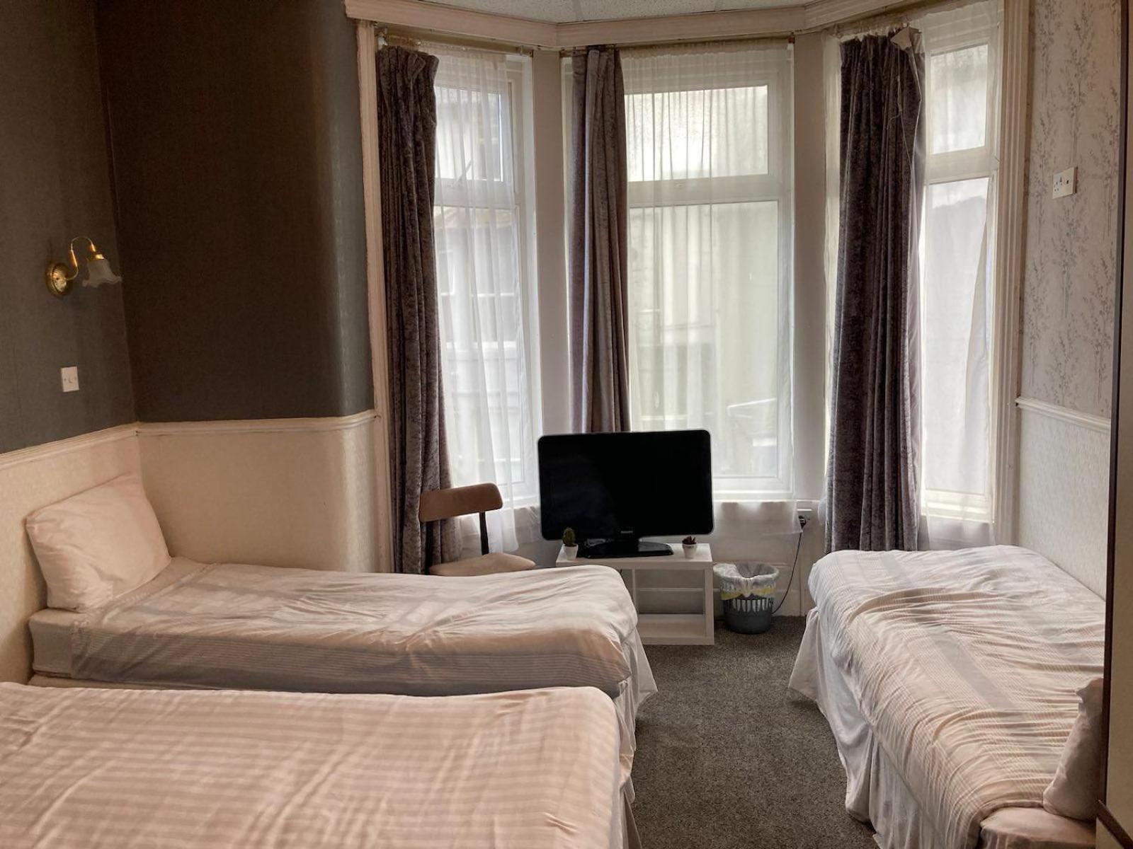 بلاكبول Iona Hotel المظهر الخارجي الصورة