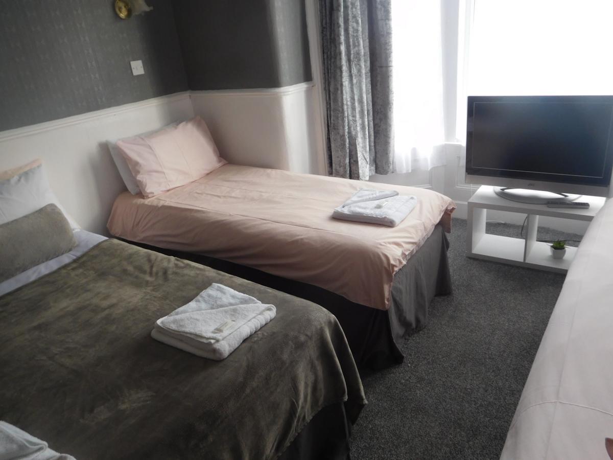بلاكبول Iona Hotel المظهر الخارجي الصورة