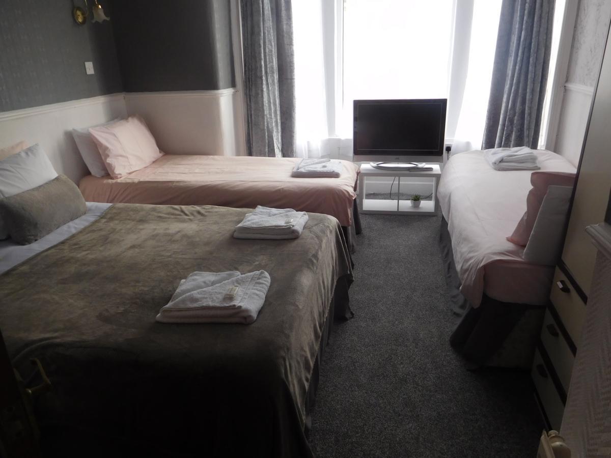 بلاكبول Iona Hotel المظهر الخارجي الصورة